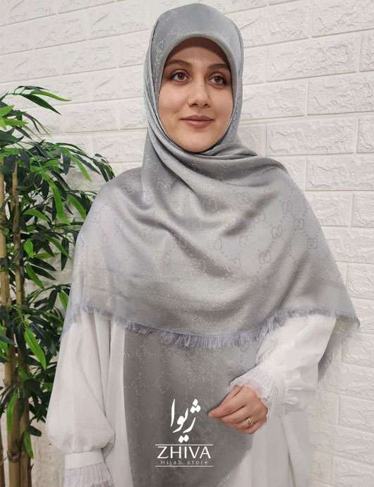 روسری گوچی وارداتی لمه نقره ای