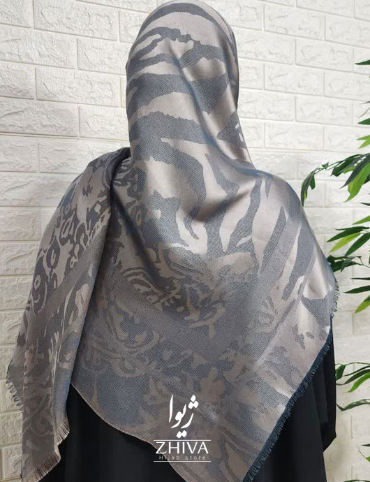 روسری لمه نقره ای
