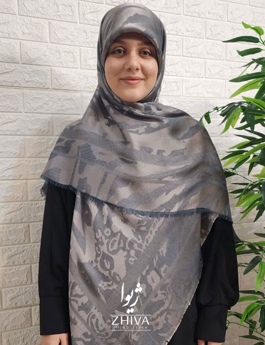 روسری لمه نقره ای