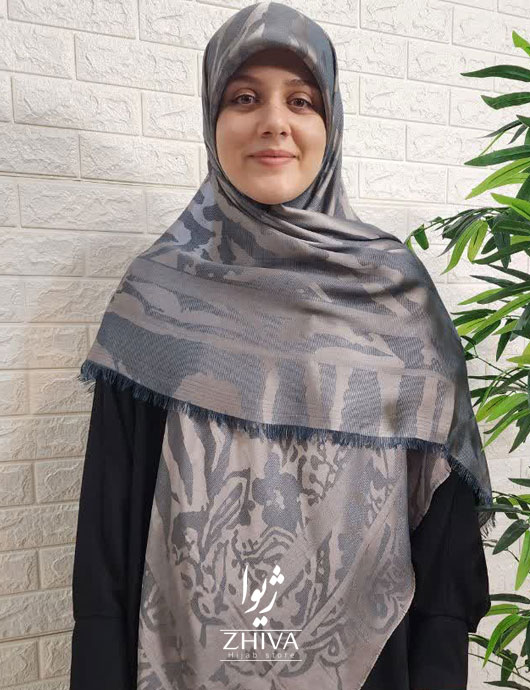 روسری لمه نقره ای