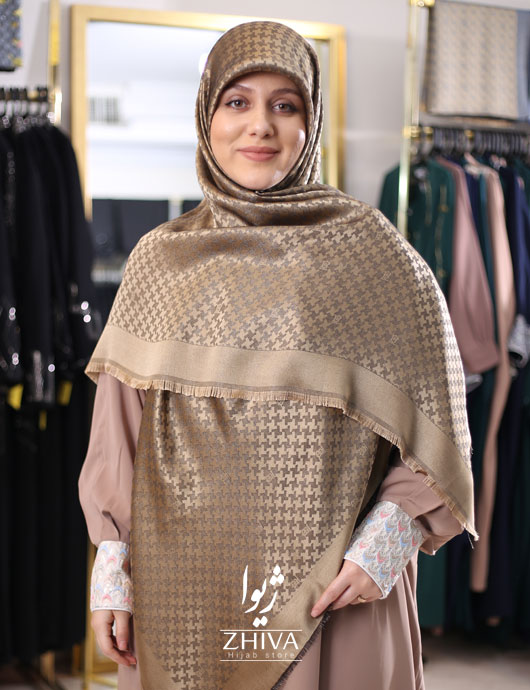 روسری لمه پيچازی طلايی