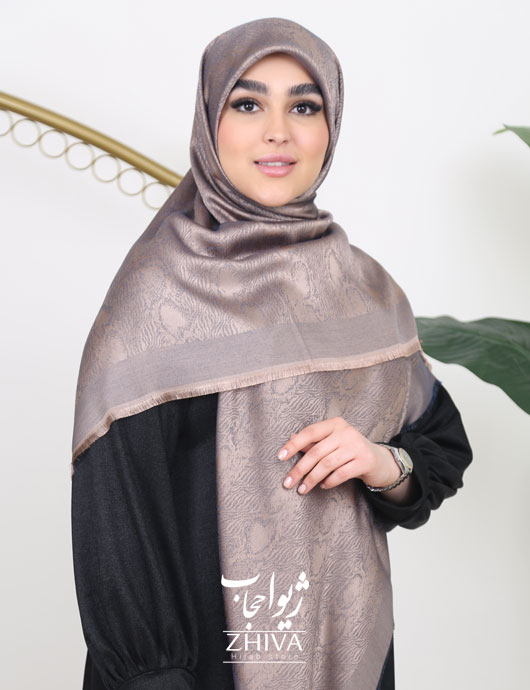 روسری لمه پوست ماری بژ 1