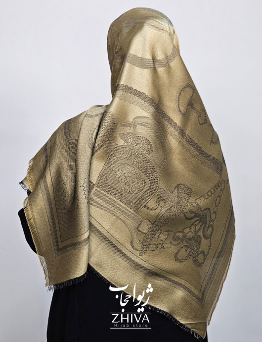 روسری لمه طلايی