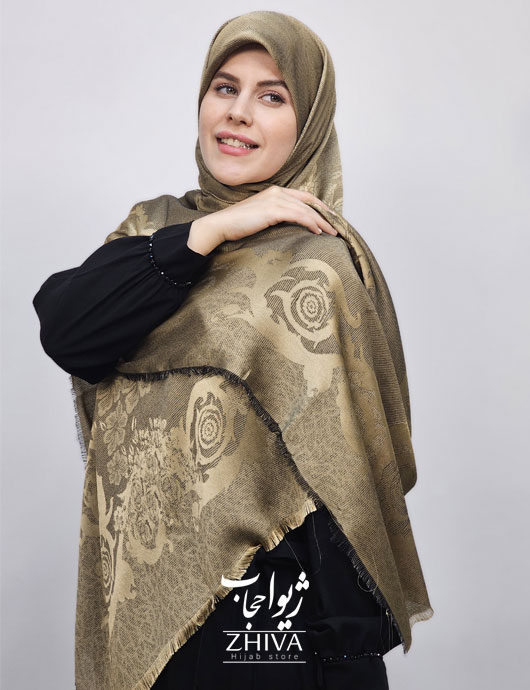 روسری لمه طلايی