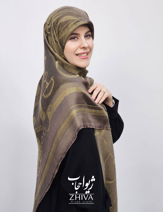 روسری لمه طلايی